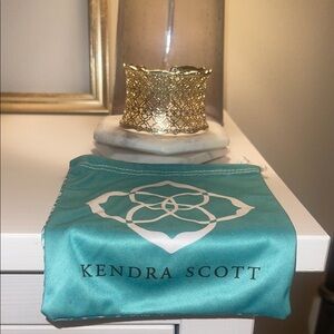 Kendra Scott bracelet